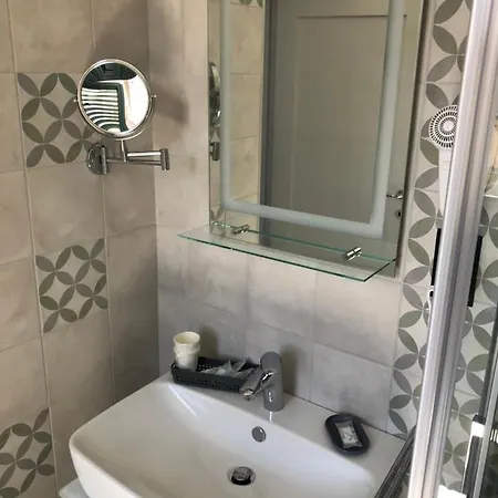 Domus Gieffe 住宿加早餐酒店 4*