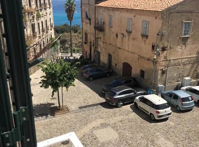 Domus Gieffe トロペーア