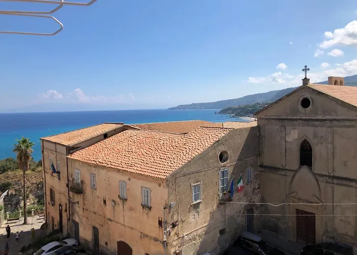 Domus Gieffe 4* トロペーア